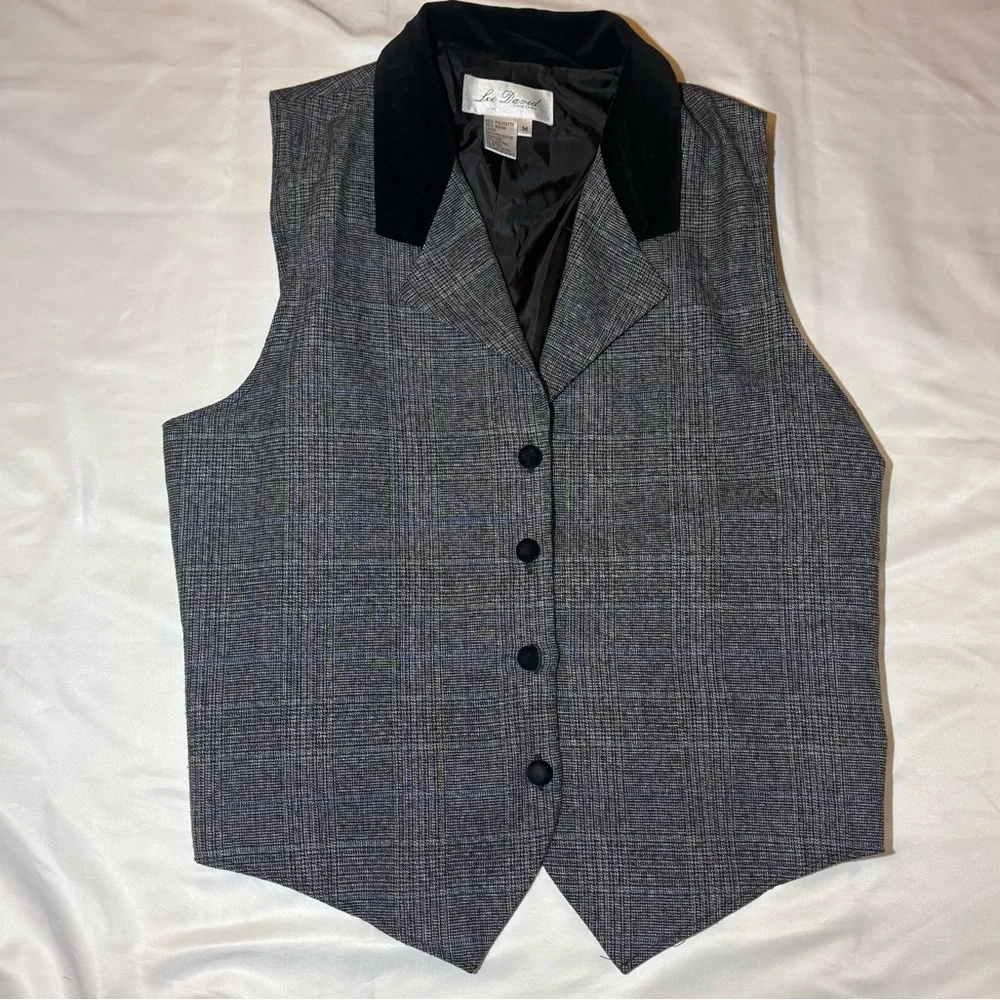 Lee David Gray Plaid Tailored Vest with Black Velvet Collar – Vintage Inspired